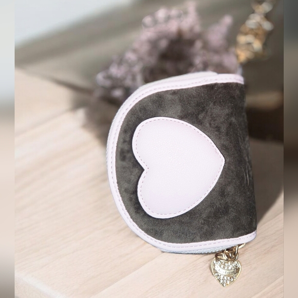 Juicy Couture 3 PC Bundle, Mini Backpack, Half Moon Wallet & Cosmetic Case, NWT - Picture 9 of 11